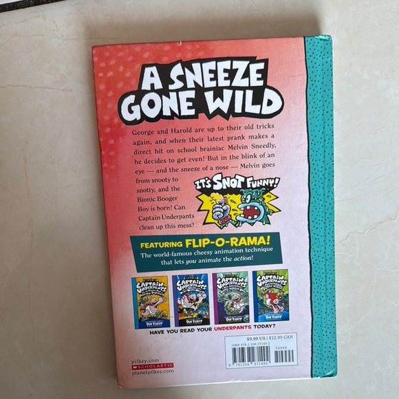 Captain Underpants Full Color Book - Picture 2 of 5
